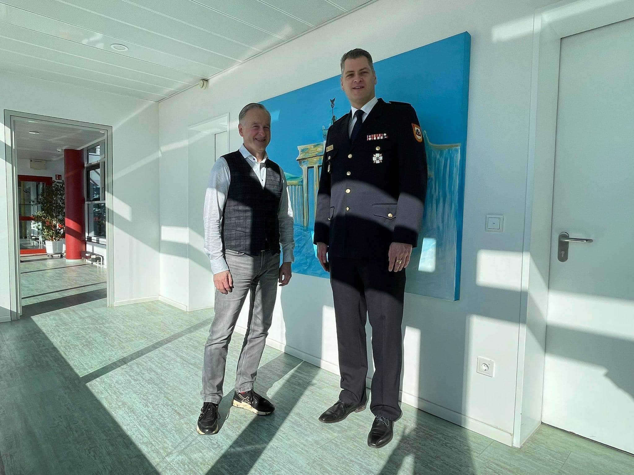 Schlüsselübergabe für das Kompetenzzentrum